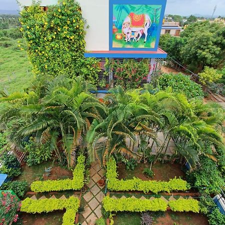 Mango Tree Homestay Хампи Экстерьер фото