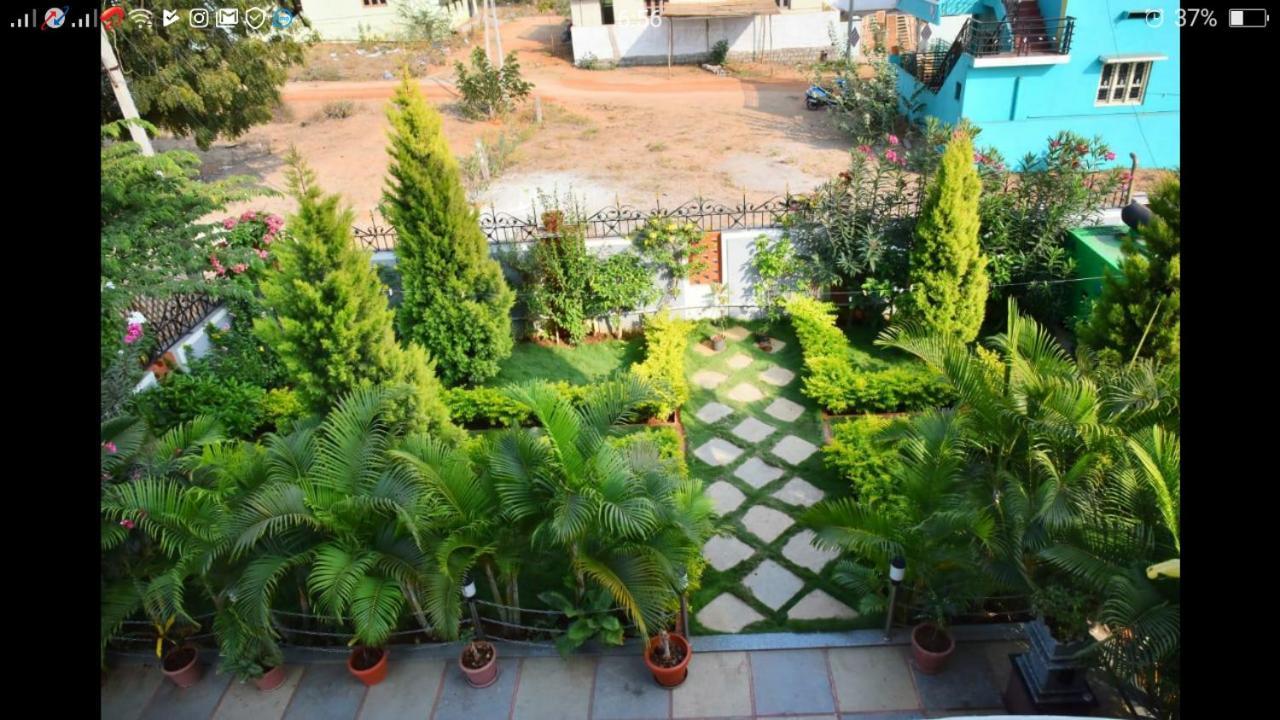 Mango Tree Homestay Хампи Экстерьер фото