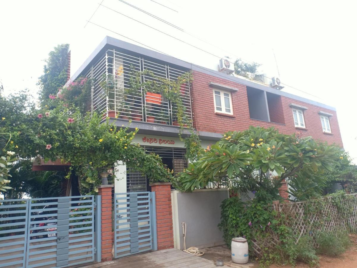 Mango Tree Homestay Хампи Экстерьер фото