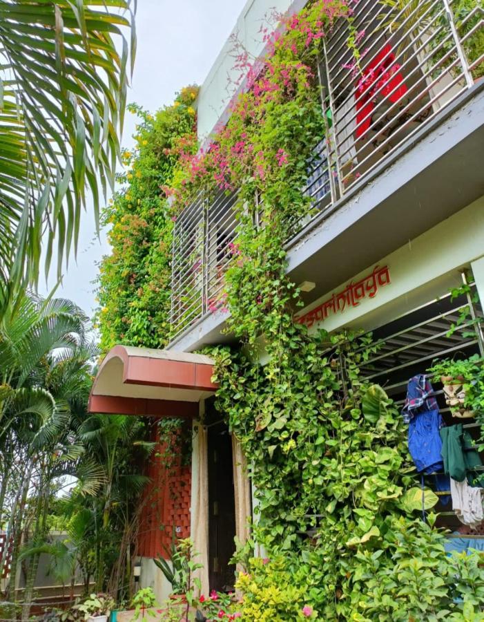 Mango Tree Homestay Хампи Экстерьер фото