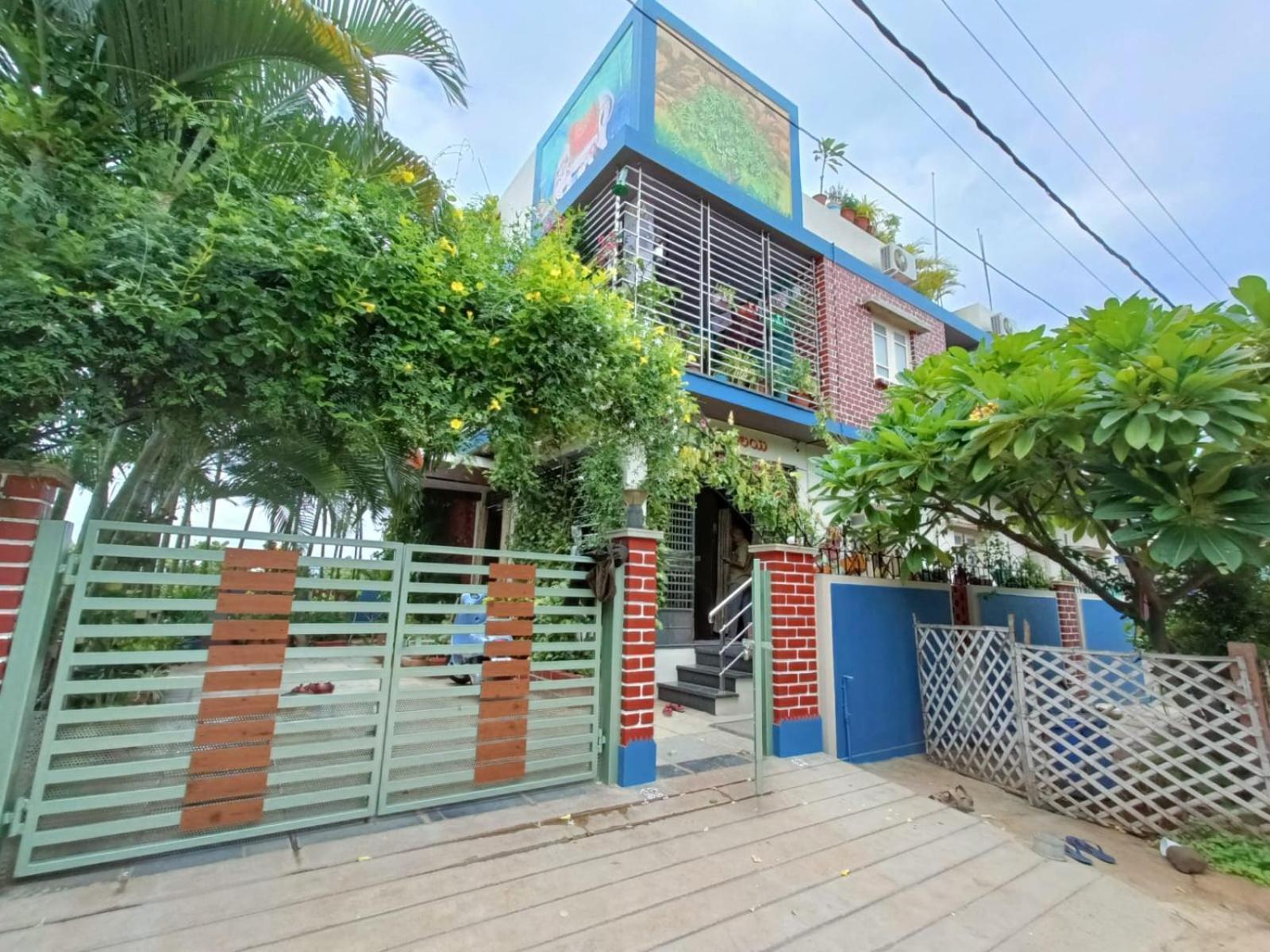 Mango Tree Homestay Хампи Экстерьер фото
